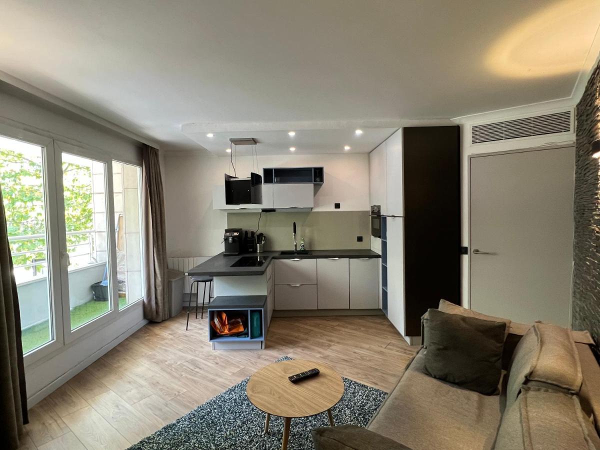 Appartement T2 / La Defense Courbevoie Esterno foto